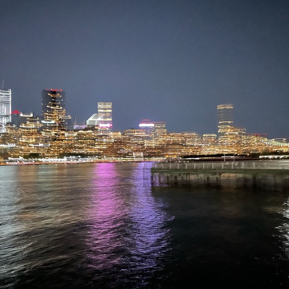 Meet your Posher, Olivia - Picture 1 of 1